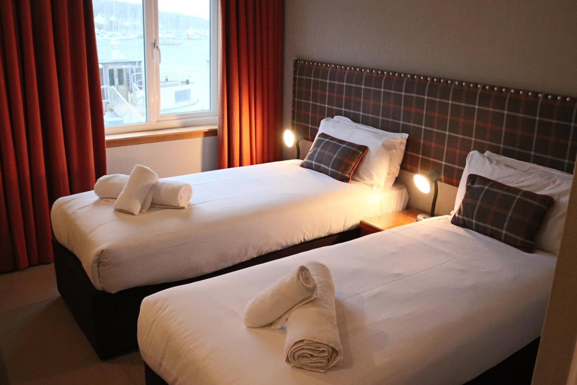 Anchor Hotel And Seabed Restaurant Tarbert  Buitenkant foto