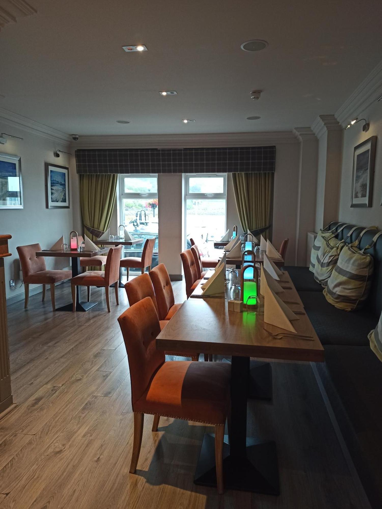 Anchor Hotel And Seabed Restaurant Tarbert  Buitenkant foto